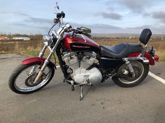 Harley-Davidson Sportster Custom 883